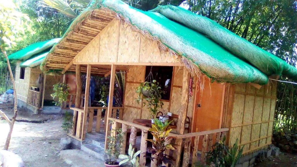 Traditional Filipino Transient House And Huts Near 100 Islands Wharf 阿拉米诺斯 外观 照片